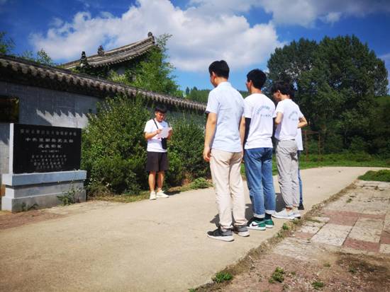 7.在这里 同学们学习了习近平总书记在纪念五四运动一百周年的重要讲话